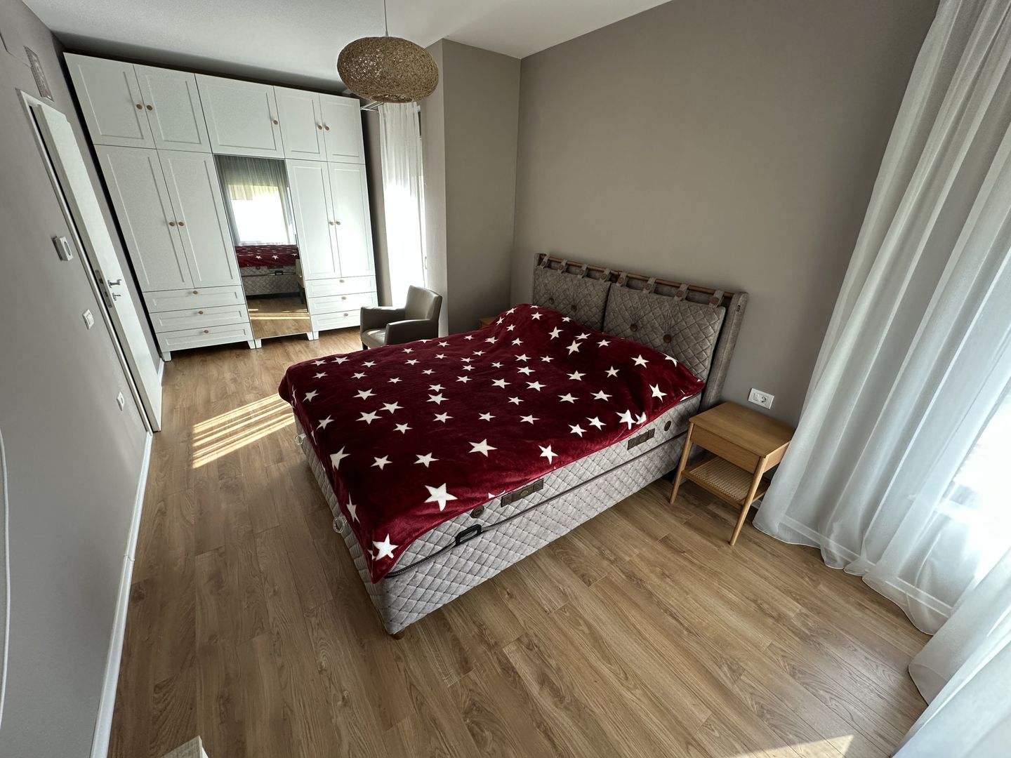 Duplex cu 5 camere de vanzare  în zona Aradului - Poză 34