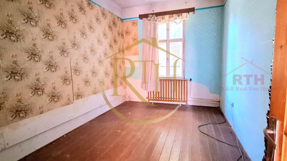 Oferim spre vanzare casa + teren, zona Sagului,  Necesita renovare - Poză 12