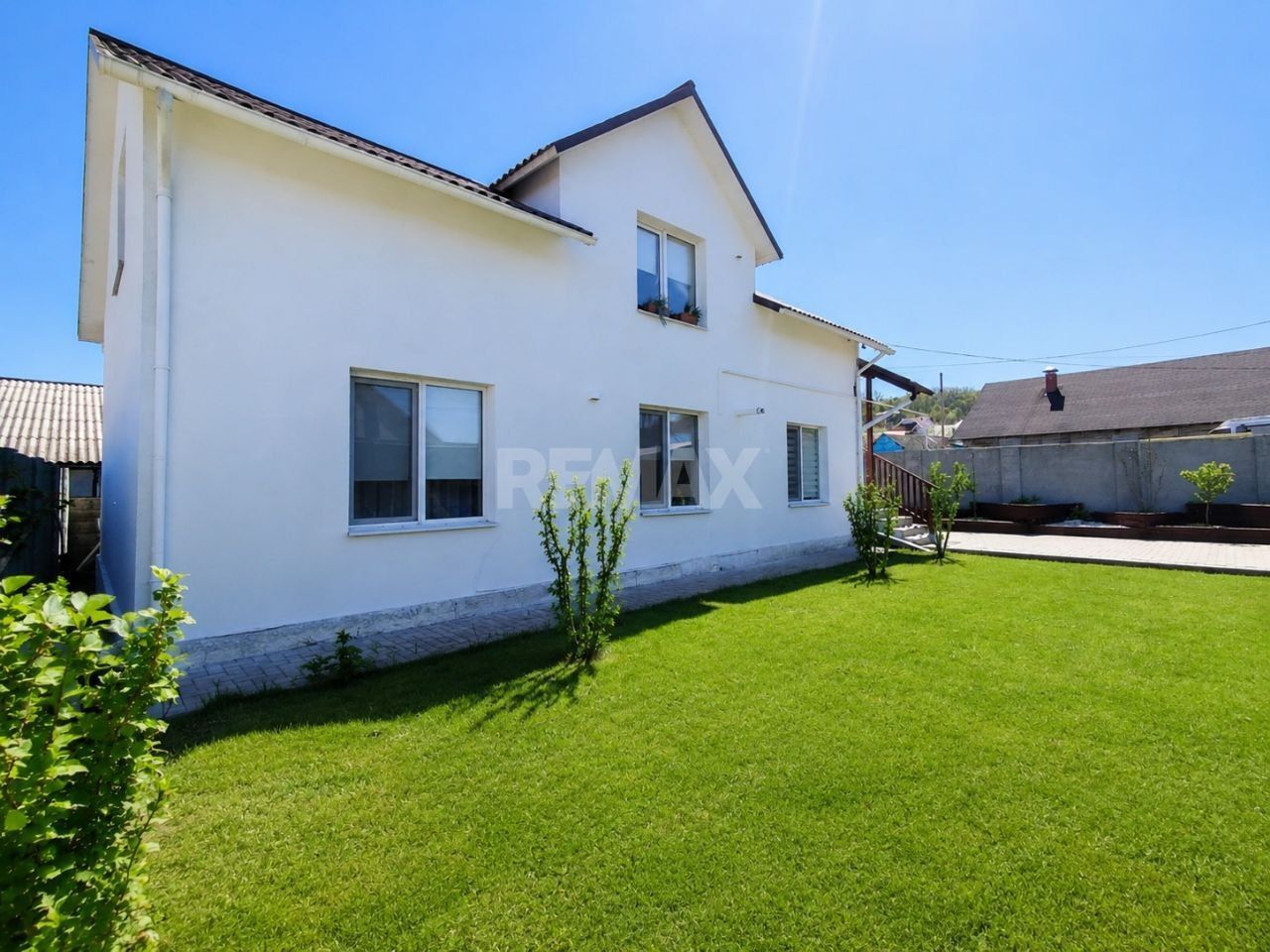 Casă cu 2 niveluri și intrări separate | 160 m² utili | 4 ari | Sîngera, Chișinău | Potent‌ial Duplex - Poză 1