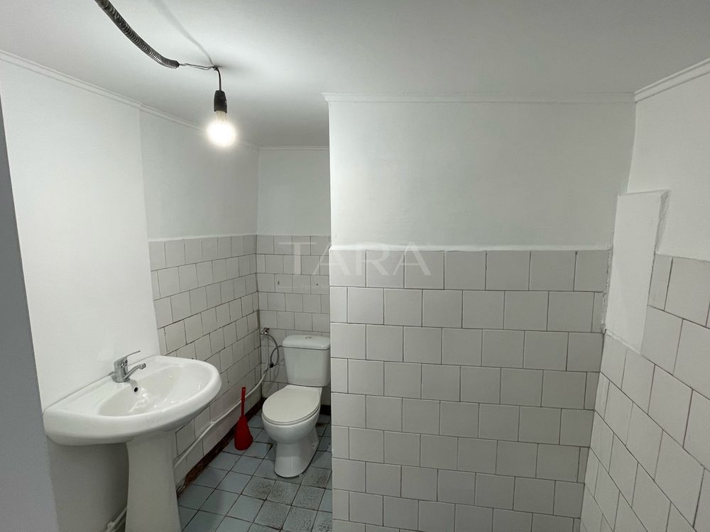 De vânzare imobil situat semicentral - Poză 6