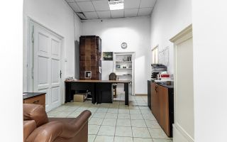 Spațiu comercial premium în centrul Aradului, Fosta Farmacie Grozescu - Poză 7