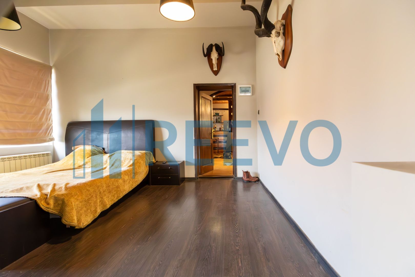 Clădire și teren de investiție, central Roman - Poză 38