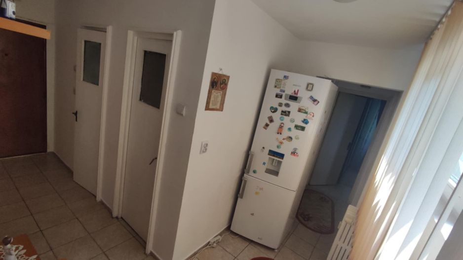 De vanzare apartament 2 camere - Poză 1