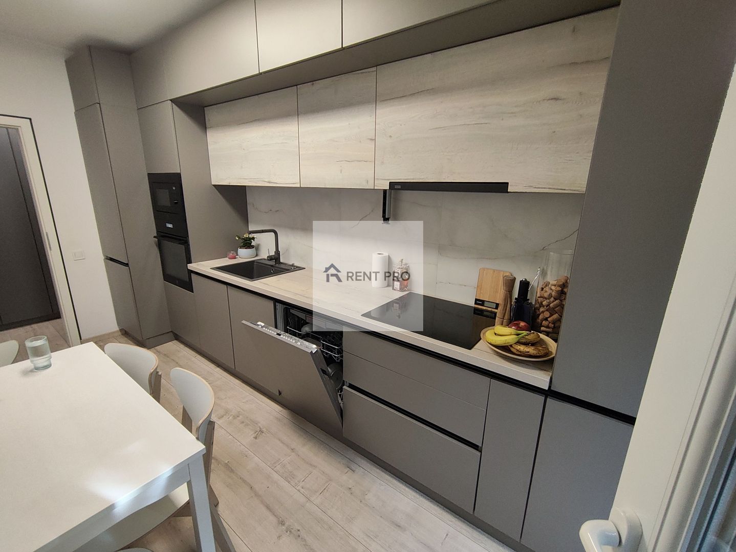 3 Camere Cu Curte Privată GranVia Park Mall Plaza Sector 6 - Poză 10