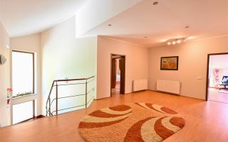 Vila cu 1.500 mp teren, gradina amenajata, linistita zonare,  Halchiu, Brasov - Poză 30