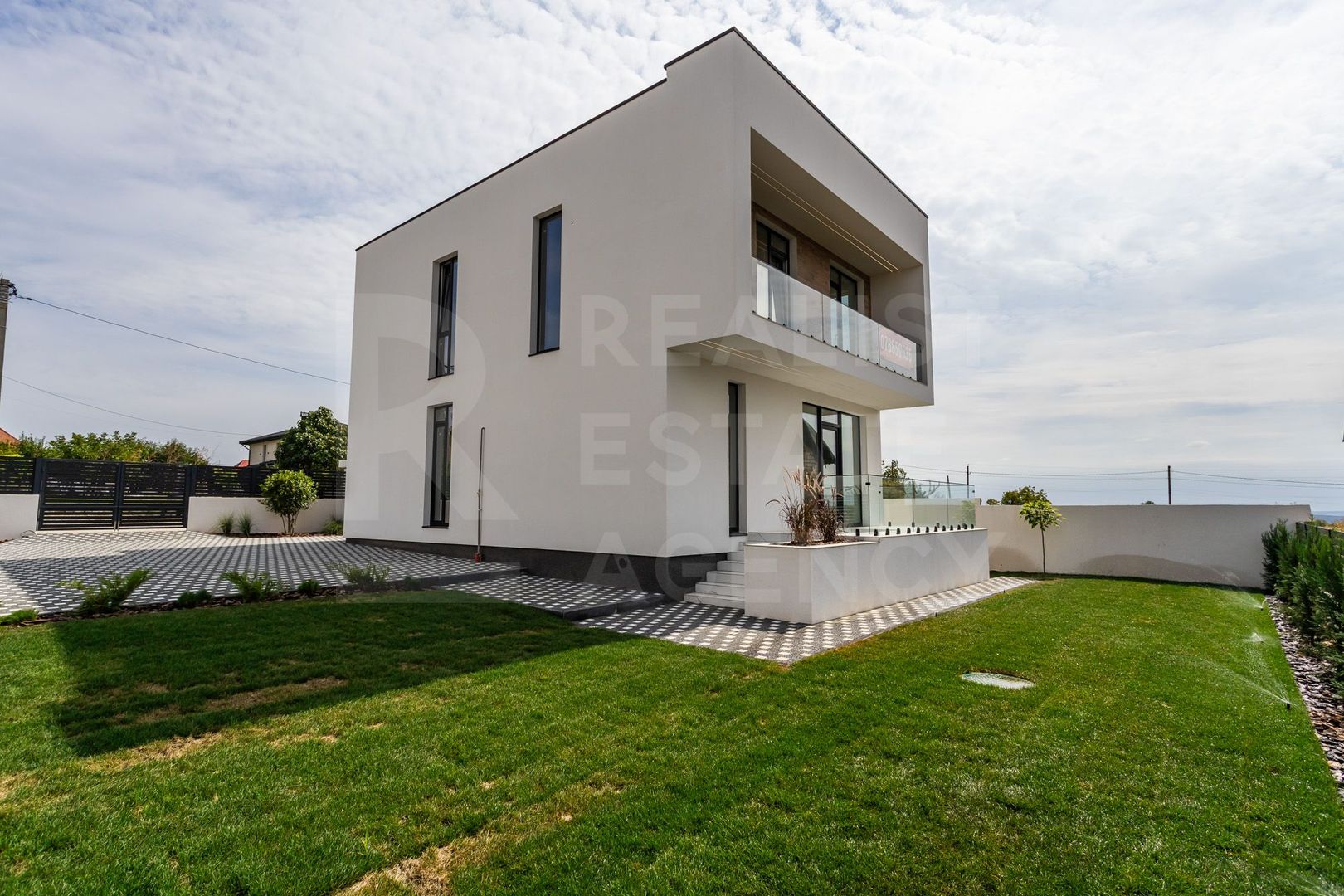 Vânzare, casă Hi-Tech, 200 mp, str. Meșterul Manole, Colonița - Poză 3