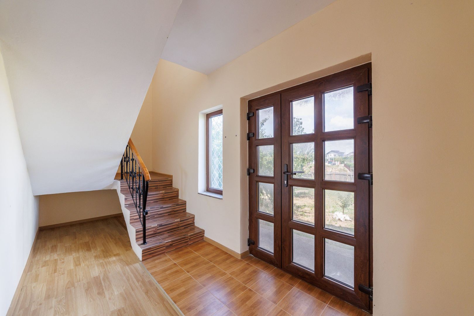 Casa P+M cu 6 camere si teren de 705 mp | Pitesti – Strada Zborului - Poză 33