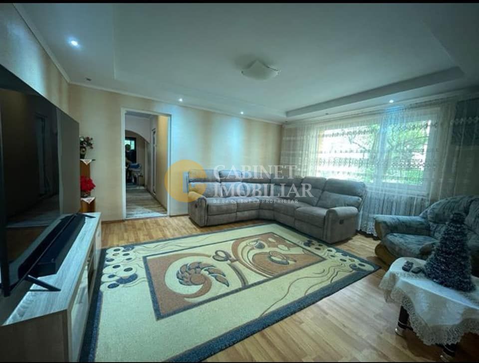 Baza 3 - Bloc din 1980 - 3 Camere - Mobilat/Utilat - 65mp - Poză 1