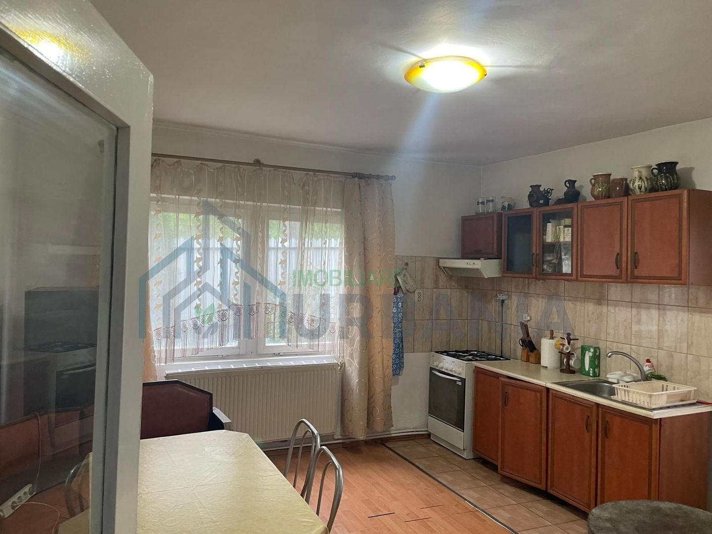 Casă 216 mp cu vie și livadă, 2709 mp teren – Horodiștea, comuna Cotnari, Iași - Poză 4