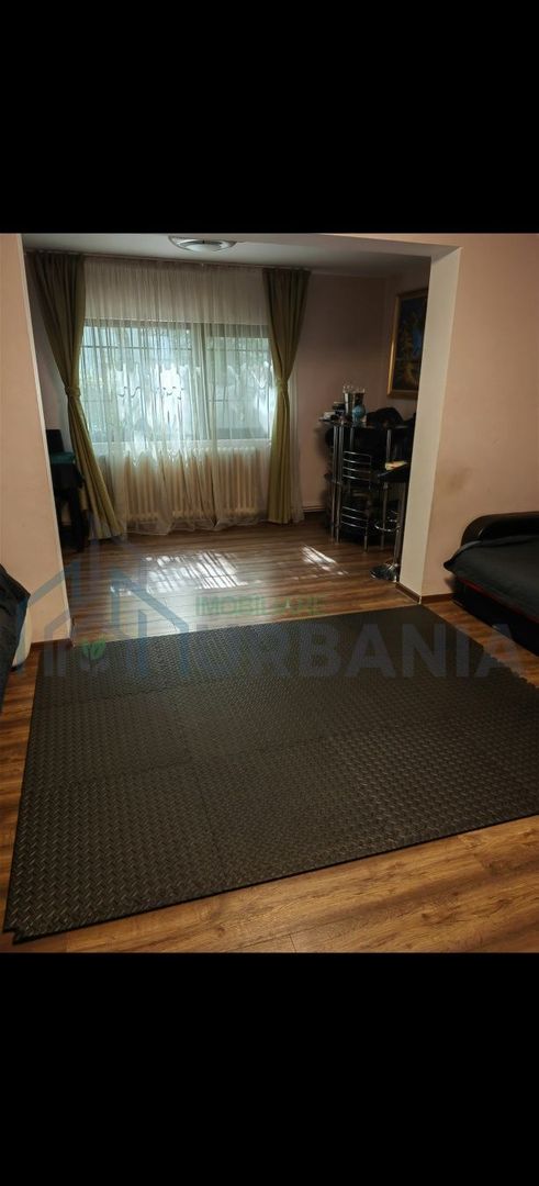 Apartament 3 camere, 80 mp, zona Podul de Piatră, mobilat și utilat - Poză 2