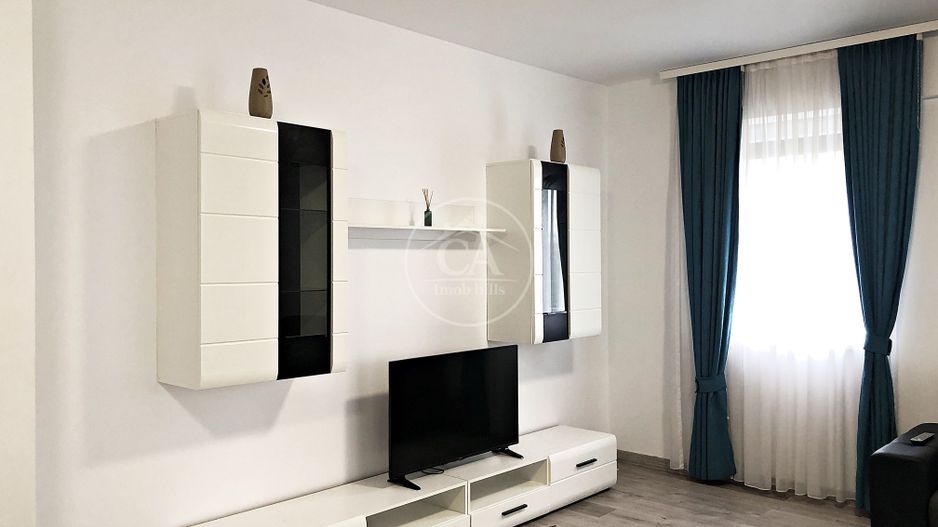 Apartament cu 3 camere de inchiriat in Prima Onestilor, Oradea - Poză 1