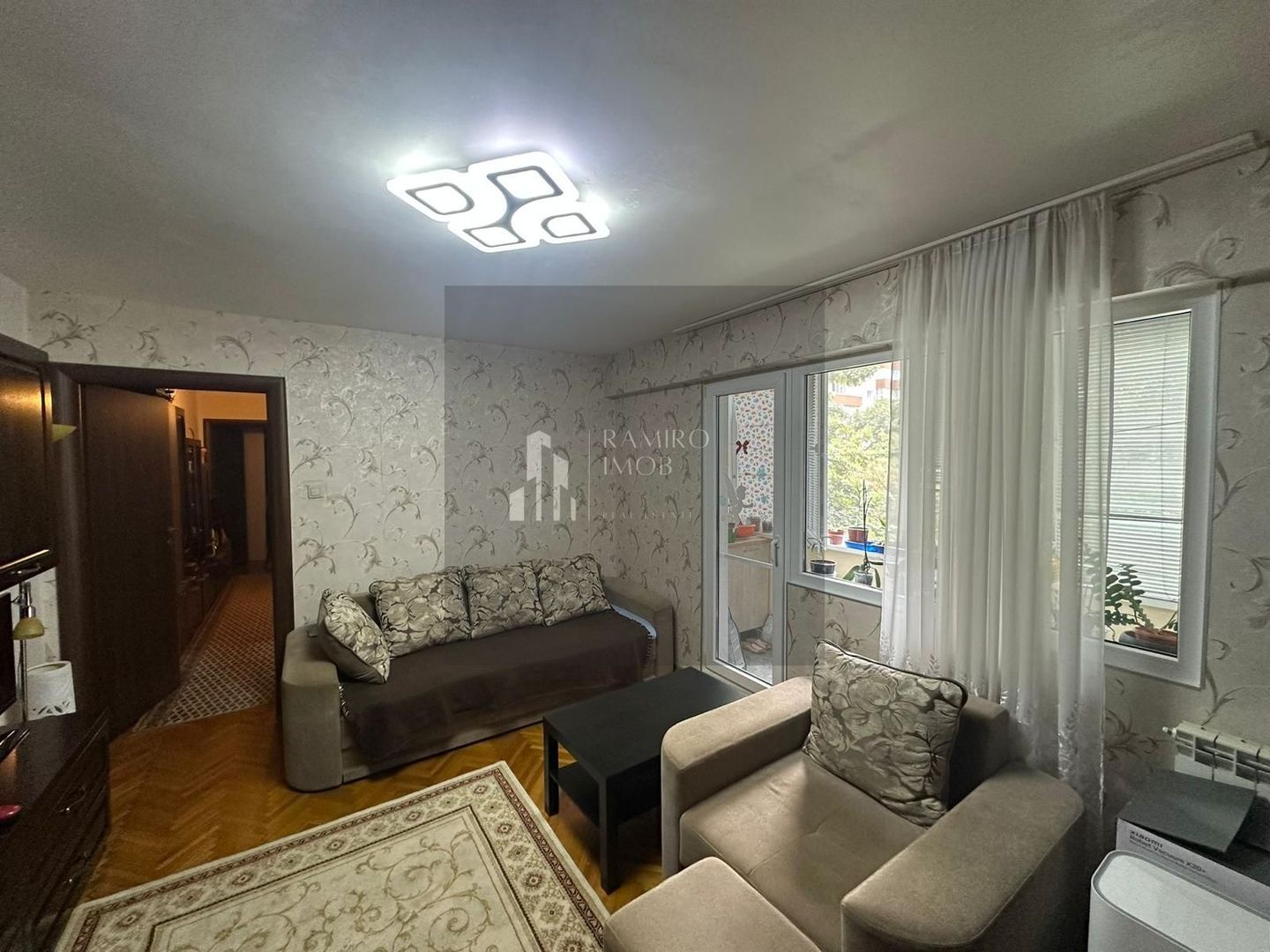 3 camere zona Bd Alexandru Obregia/CENTRALA/PARCARE - Poză 5