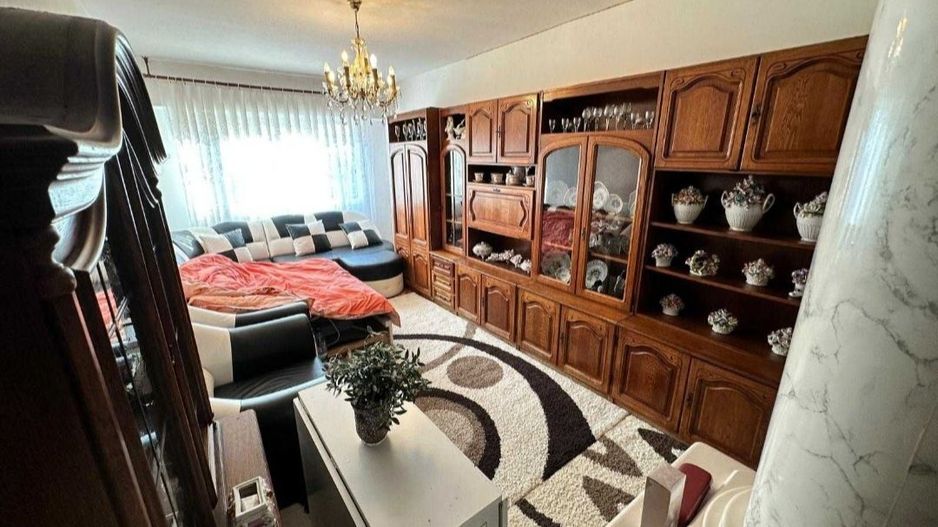 BRASADAS vinde ap 4 cam 90mp etaj 7/8 BCA Careiului M16. - Poză 2