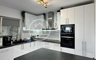 Casă de vânzare cu 3 camere si o anexa  in Sântandrei, Bihor - Poză 13