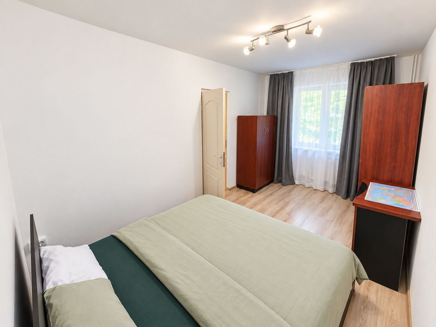Apartament 2 camere ND 35 mp Tatarasi Ateneu 350 euro - Poză 2