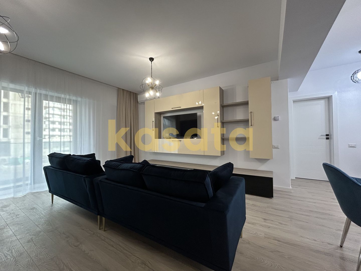 Apartament 3 camere | Mobilat | Crystal North | Ready to move - Poză 1