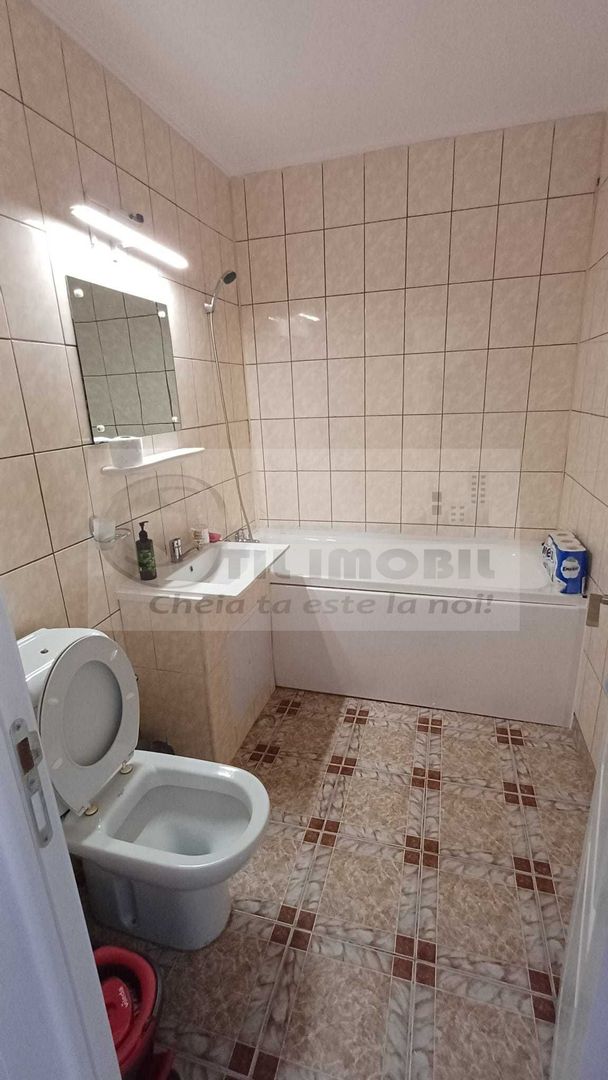 Apartament spatios cu 3 camere - Centru, Targu Cucu - 600€ - Poză 6