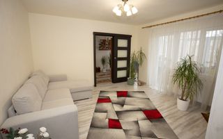 Apartament de vânzare cu două camere  etaj 2 zona Gării - Poză 1