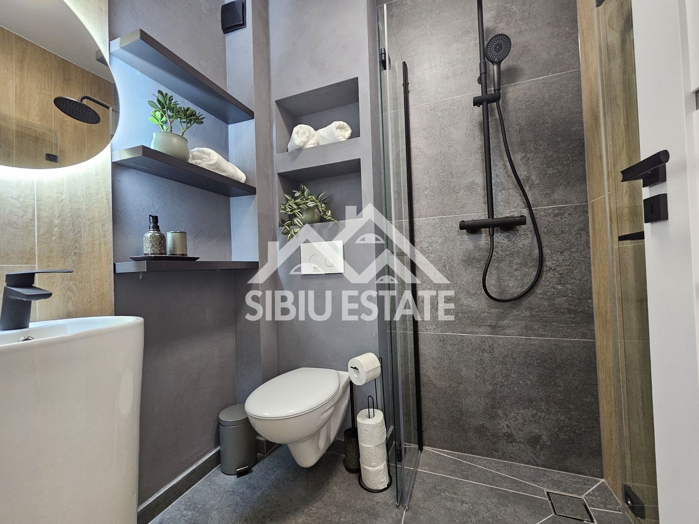 Apartament 3 camere, 2 bai terasa langa Mall Selimbar - Poză 9