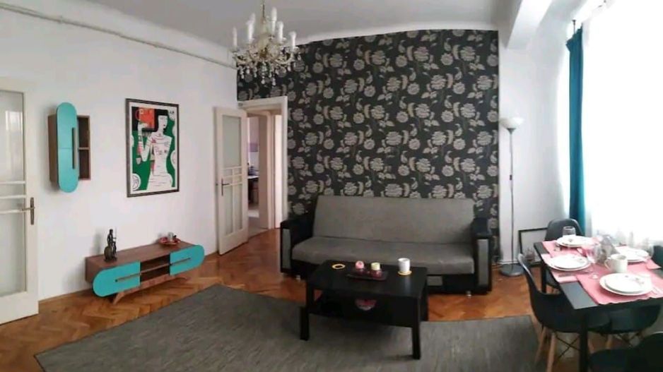Apartament 3 camere, Unirii, Budapesta, Metrou Tineretului, Stradal - Poză 1