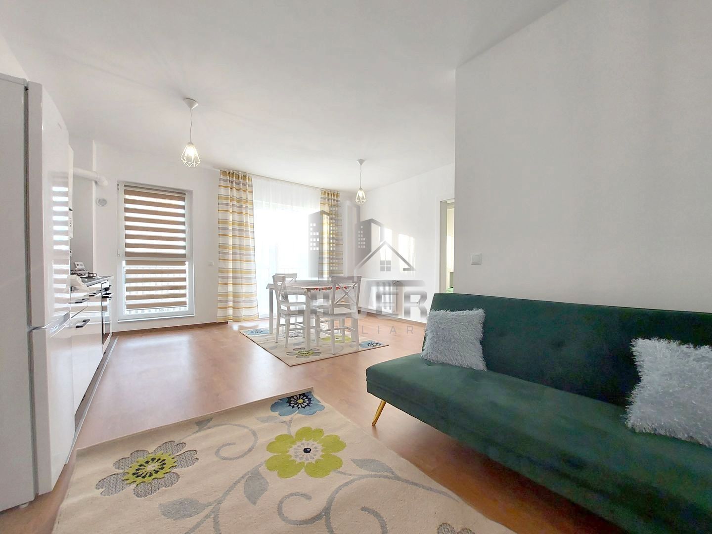 Apartament cu 2 camere/parcare/zona strazii Cetații. - Poză 2