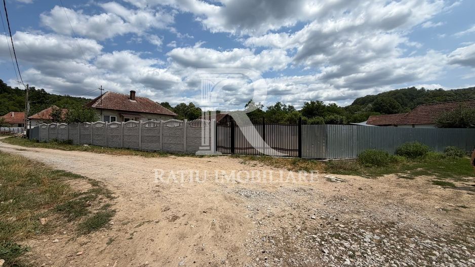 Casa cu anexe | Stracos | Bihor - Poză 1