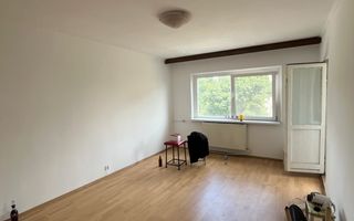 Apartament 3 camere de vânzare – 96.000 € - Poză 2