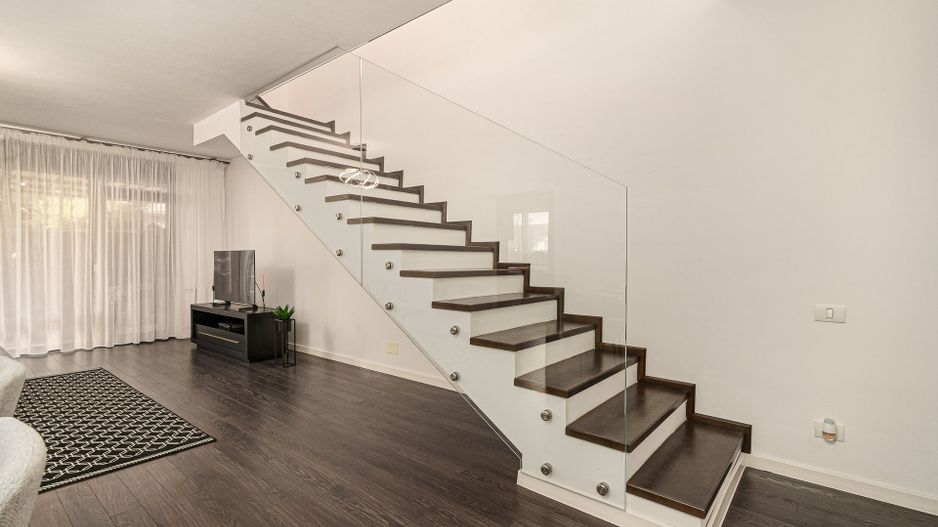 Casă ideală pentru familie–4 camere, curte amenajată, complex privat-securizat - Poză 10