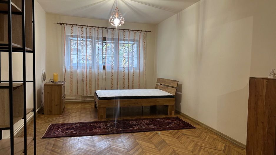 Inchiriere Casa-curte-1 Mai-Expozitiei - Poză 2