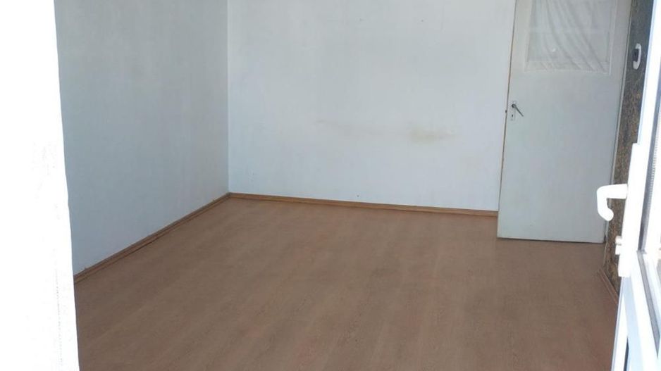 Vând apartament doua camere Micro 18 - Poză 1