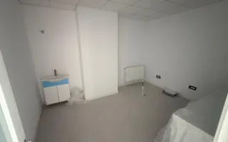 Spatiu 530mp-pentru-Policlinica-sau-Clinica-Medicala -Auchan Chimie - Poză 14