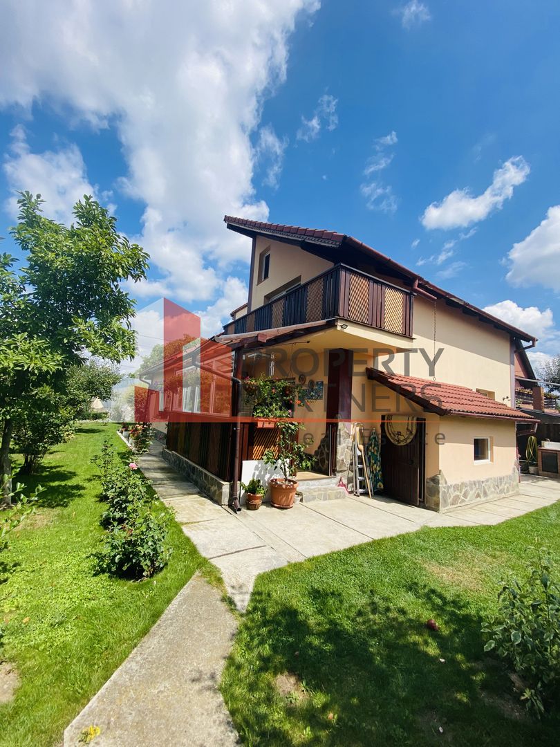 Casa deosebita Ghimbav - Poză 4