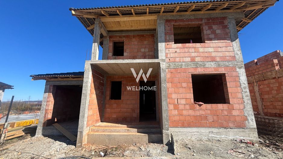 Casa 4 camere, 3 bai,  garaj, teren 550 mp - Poză 1