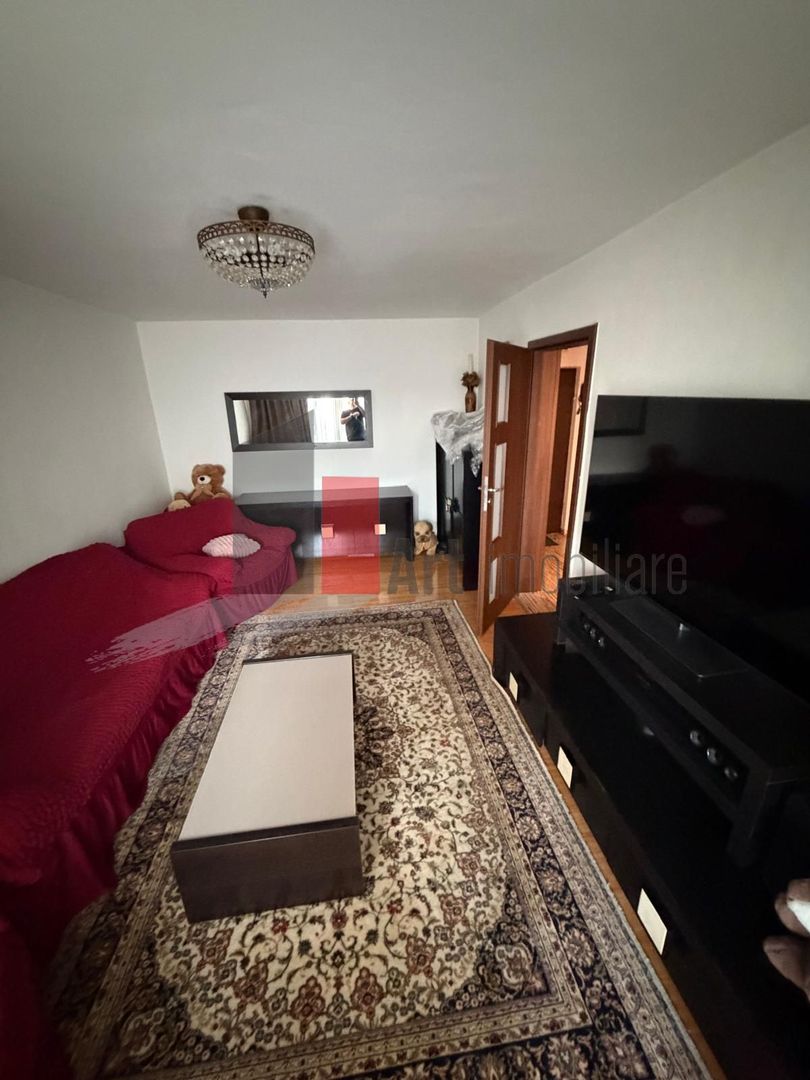 Apartament cu trei camere de vanzare-Crangasi-loc de parcare - Poză 3
