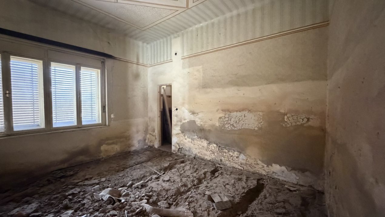 Casă de renovat cu teren 557 mp, central Str. Gh. Barițiu - Carei - Poză 12