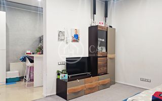 Apartament cu 3 camere la curte comuna de vanzare Ultracentral, Oradea - Poză 1