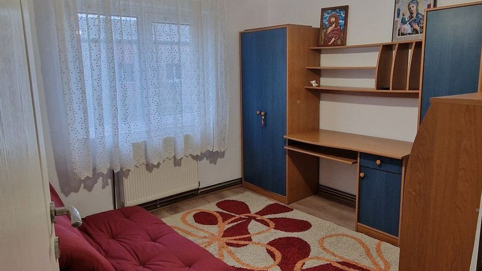 BRASADAS vinde ap 3 cam etaj 4/4 in Micro 16. - Poză 3