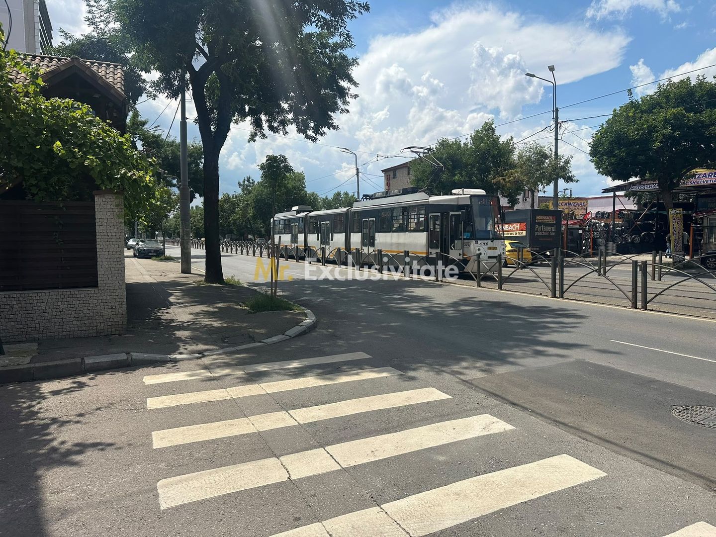 Vila impresionata 550mp util, 300mp teren - Poză 38