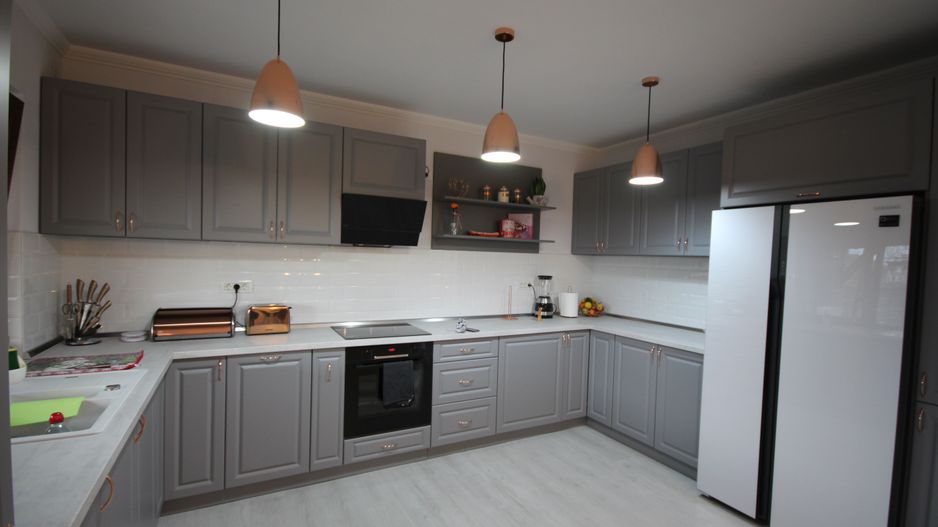 Modern si primitor - Poză 7