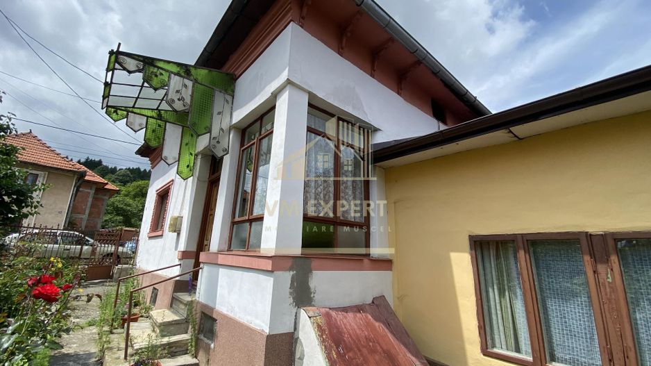 CASA 5 CAMERE, TEREN 360 MP, CENTRU, CAMPULUNG - Poză 2