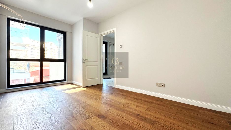 2 CAMERE + TERASĂ LA ETAJ | PALATUL PARLAMENTULUI | COMISION 0 - Poză 9