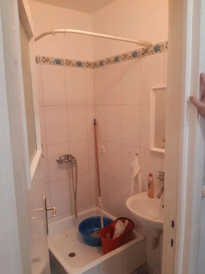 BRASADAS vinde ap 4 cam la etajul 2/4. - Poză 8