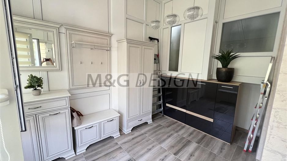 Apartament  deosebit amenajat LUX  boxa curte acces auto CENTRAL - Poză 9