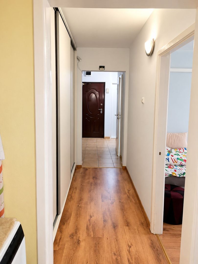 Girocului | 3 Camere | Centrala proprie | Mobilat | Etaj 2 | 2 Boxe + Garaj - Poză 9
