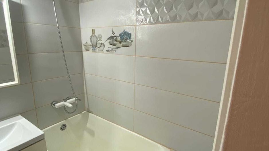 2 cam Universitate Magheru Batistei - Poză 2