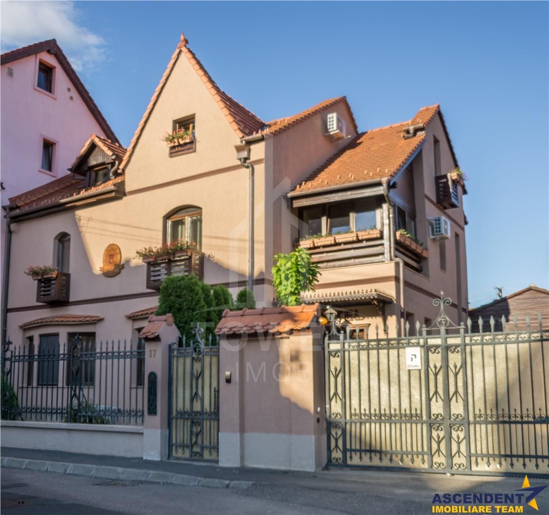 Hotel Boutique Resort 5 stele de vanzare in Sibiu - Poză 1