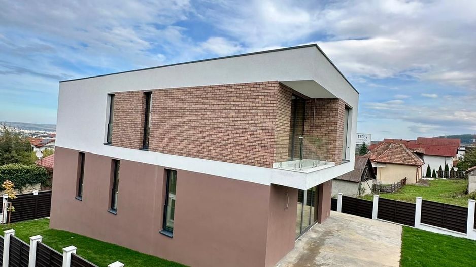 Casa Individuala, 245 MP, 415 MP teren, Zona Europa - Poză 2