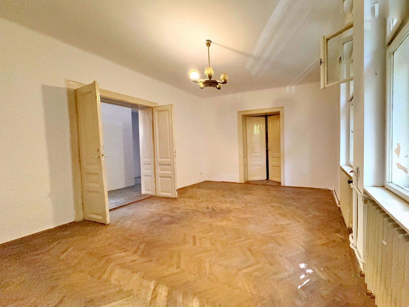 Casă / Vilă cu 6 camere de vânzare în zona Elisabetin - Poză 21
