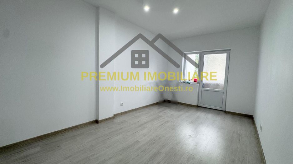 Apartament 2 Camere - Decomandat - Etaj 1 - Poză 2