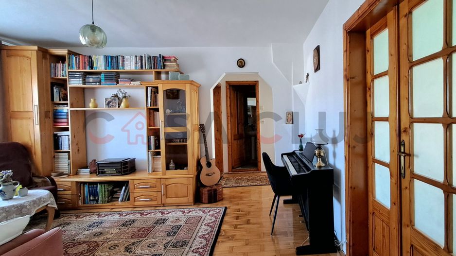 4 camere, 2 balcoane,2 Bai , parcare – zona Piața Flora!! - Poză 8